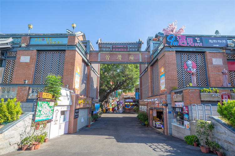 蓝天餐厅美食港式店_蓝天特色美食餐饮店_蓝天美食港式餐厅